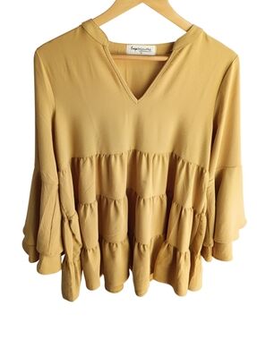 Impressions Tan Longsleeve Ruffle Top Size Small